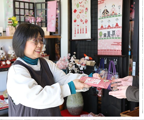 写真：スタッフの笑顔